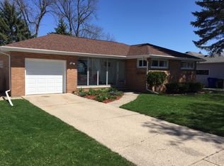 424 E Byrd St, Appleton, WI 54911