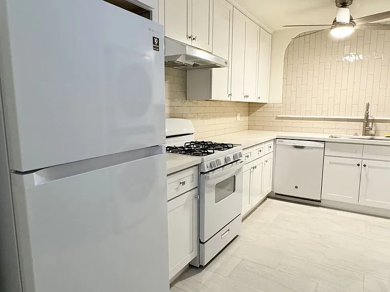 11248 Foster Rd — Photo 4