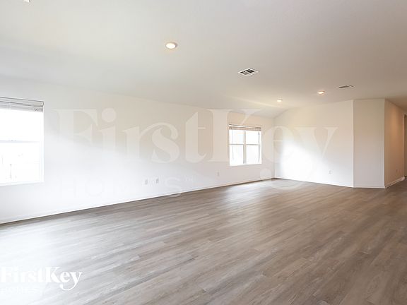 3rd image of 6736 Arid Way