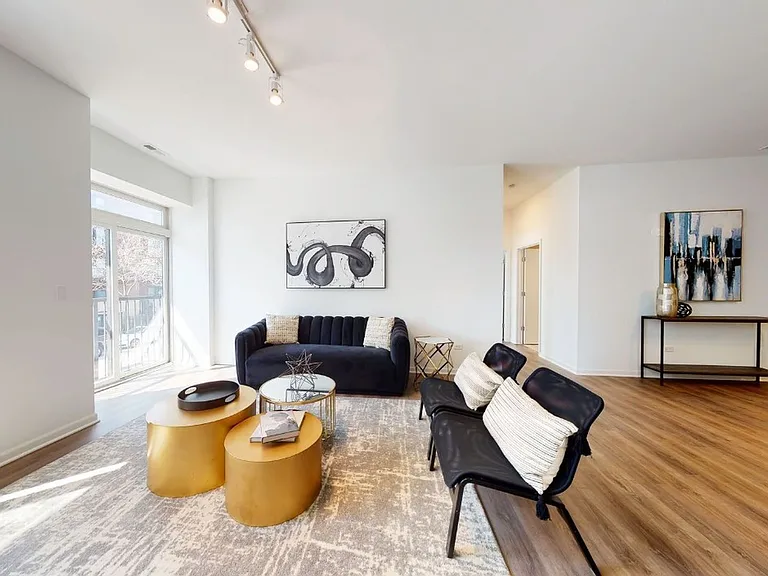 2551 S Wabash Ave #506 — Photo 1
