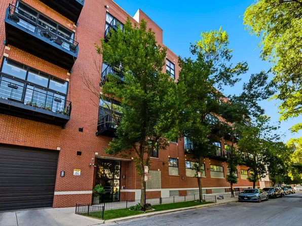 1934 N Washtenaw Ave APT 207, Chicago, IL 60647