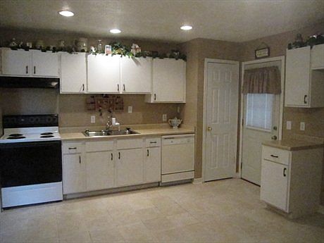 5th image of 1011 Misty Meadow Ct