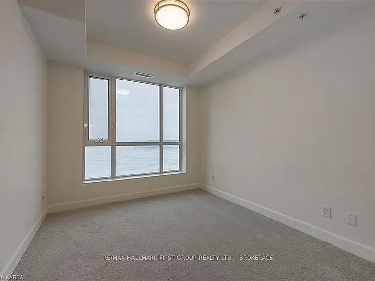 129 A South St #508 — Photo 18