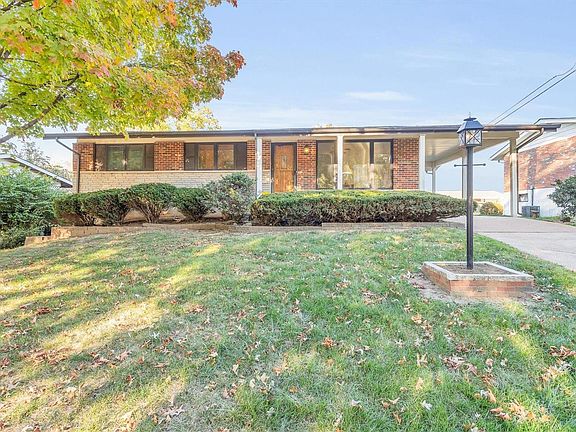 4th image of 3933 Colony Gardens Dr