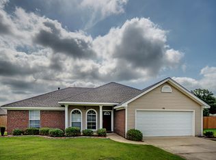 206 Oak Park Xing, Pearl, MS 39208