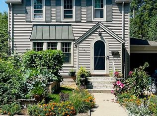 120 Linden Ct, Ypsilanti, MI 48197