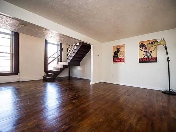 2nd image of 651 Wheeling Ave Ste 2