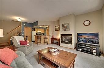 Spacious living room