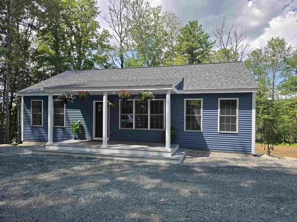 11 Hill Street, Newport, NH 03773