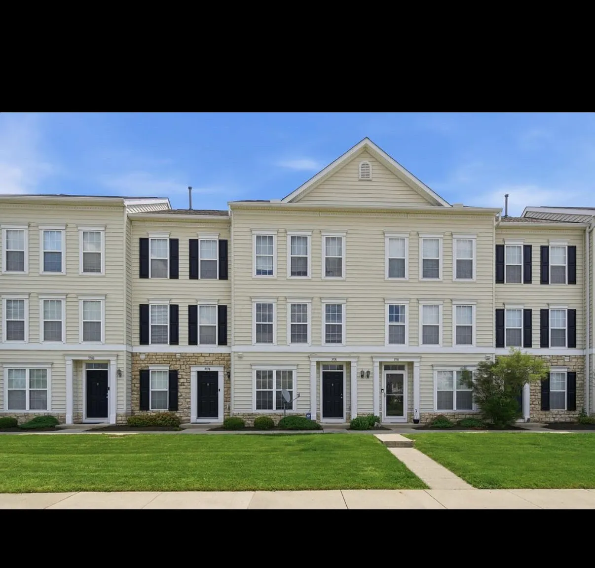 2 bed, 1638 sqft, $2,200 — Photo 1