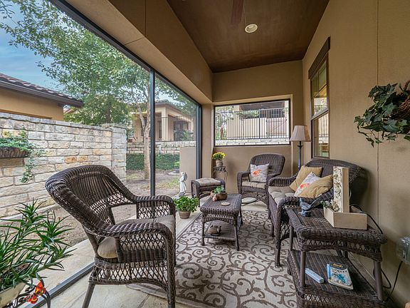 2nd image of 205 Versilia Cir