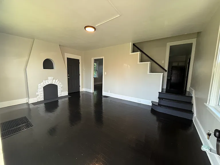 1855 Dalewood Pl — Photo 4