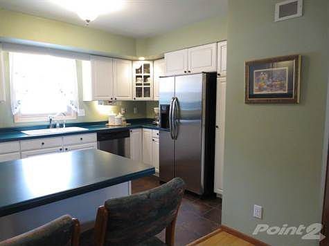 6304 Hubert Avenue 002