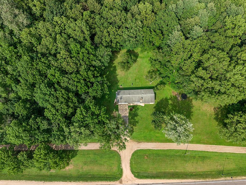 1st image of 809 Holmen DRIVE N N