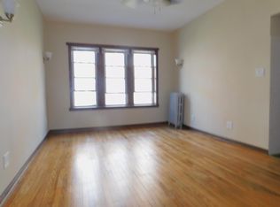1323 W Touhy Ave APT 1S, Chicago, IL 60626
