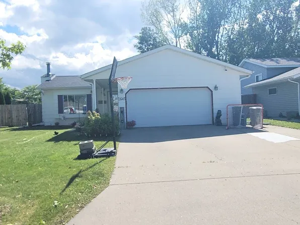 2645 29th Ave S, Moorhead, MN 56560