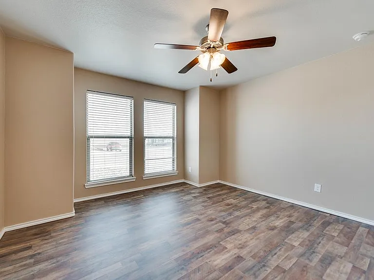 618 Juniper Ct — Photo 14