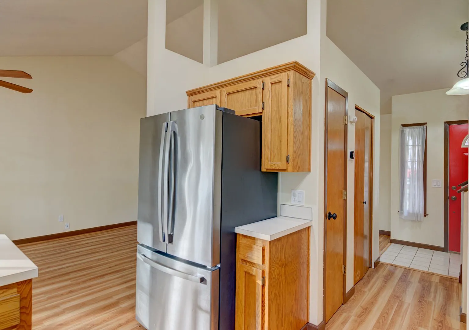 3 Bedroom 2.5 Bathroom Home — Photo 3