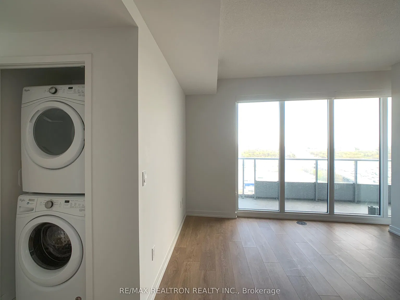 117 McMahon Dr — Photo 3