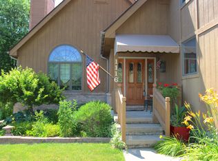 1116 Schmidlin Rd, Oregon, OH 43616