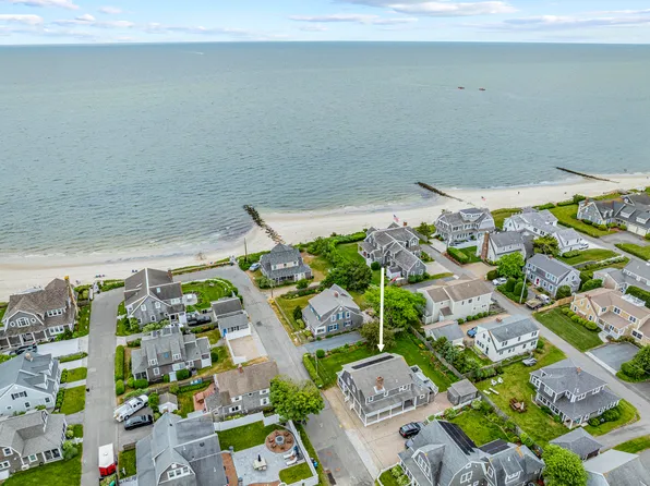 12 Wyndemere Bluffs Road, Harwich Port, MA 02646