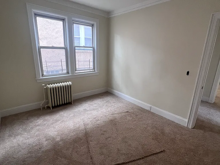546 Kimball Ave — Photo 3