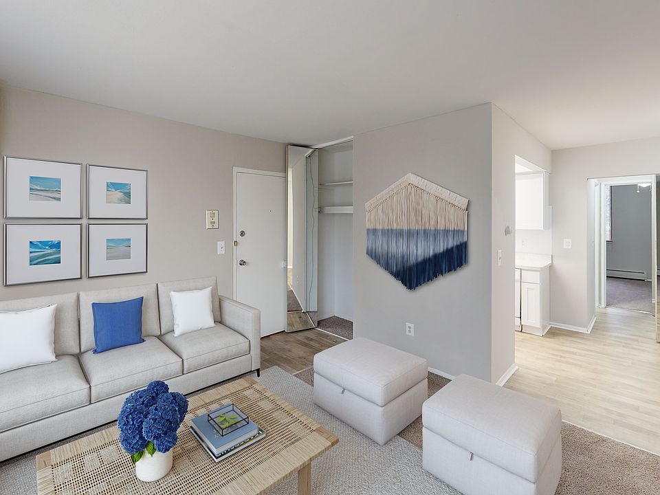 2 Bedroom Updated Apartment