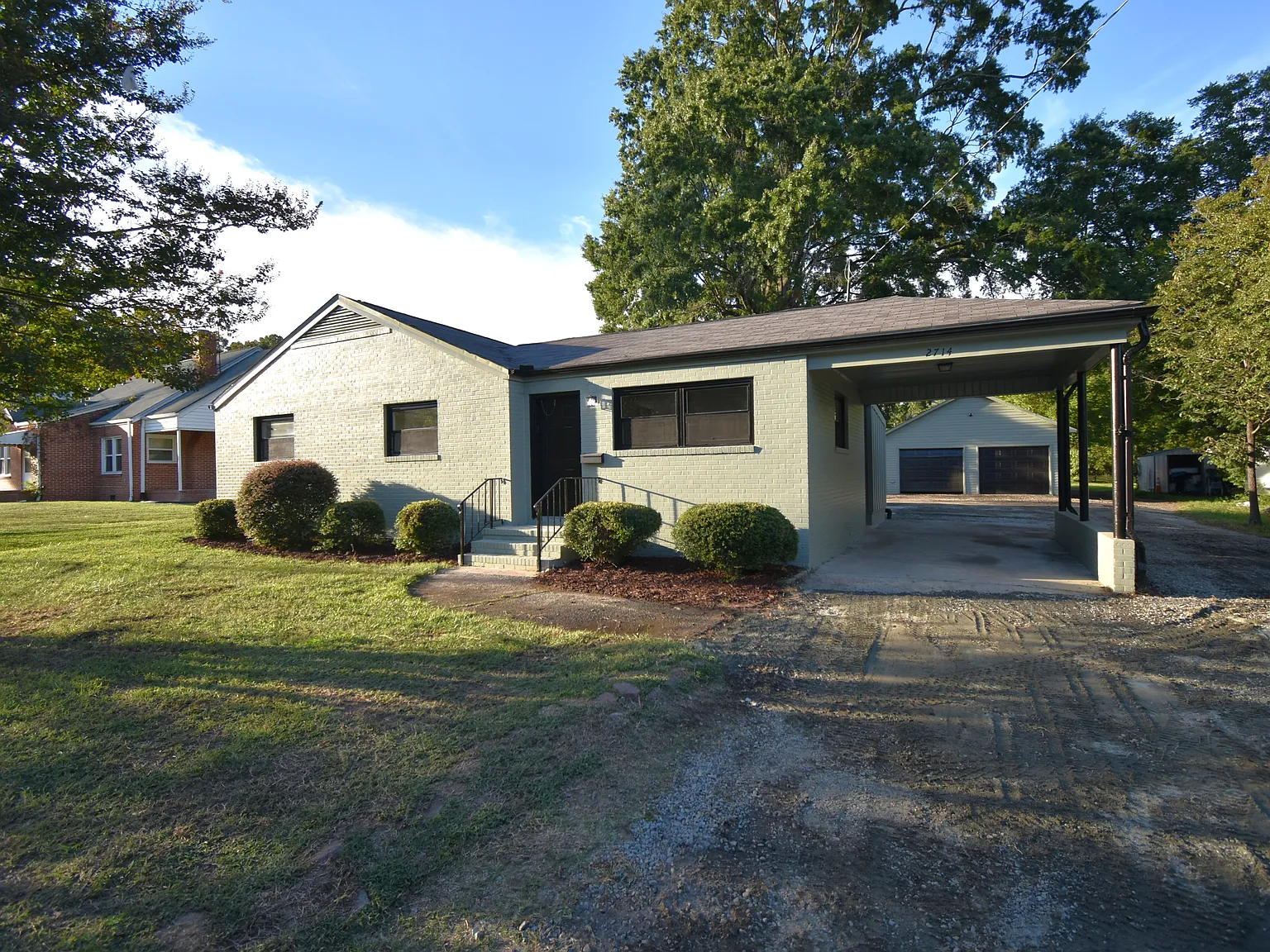 4 bed, 1800 sqft, $2,195 — Photo 2