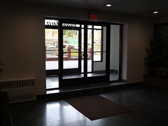 3rd image of 143 Bruce Ave APT 2B