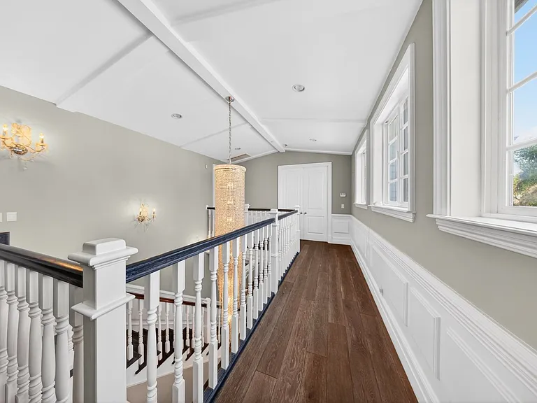 4533 Farmdale Ave — Photo 41