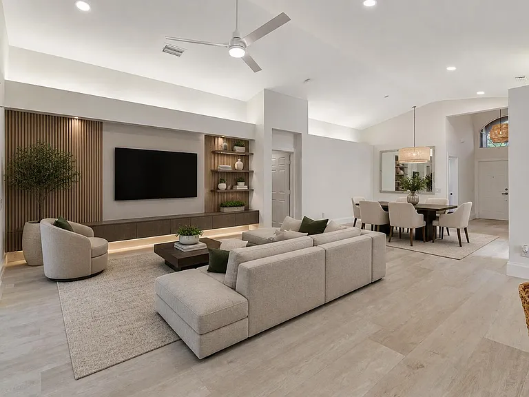 11287 Vivero Ave — Photo 1