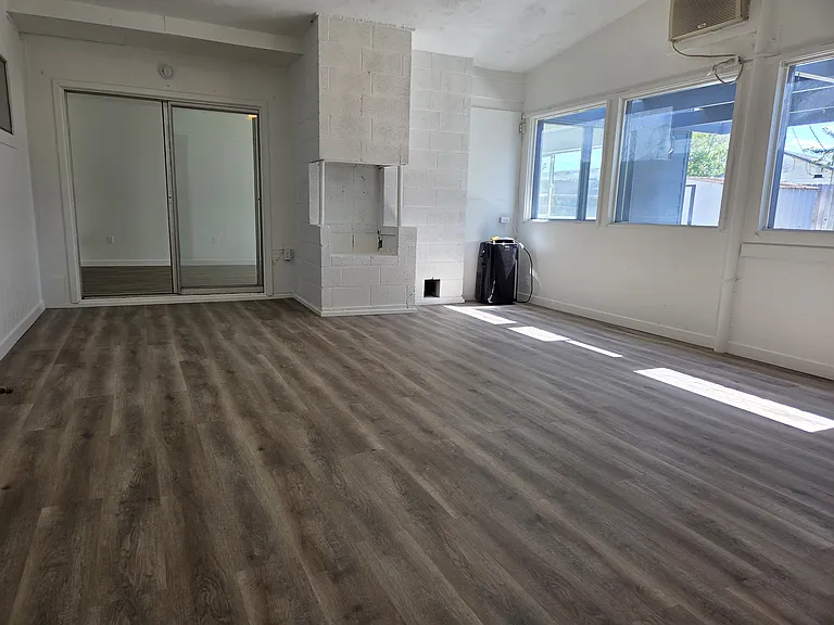 2303 Duportail St — Photo 8