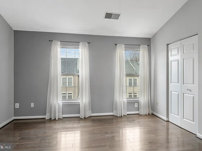 4384 Sutler Hill Sq — Photo 31