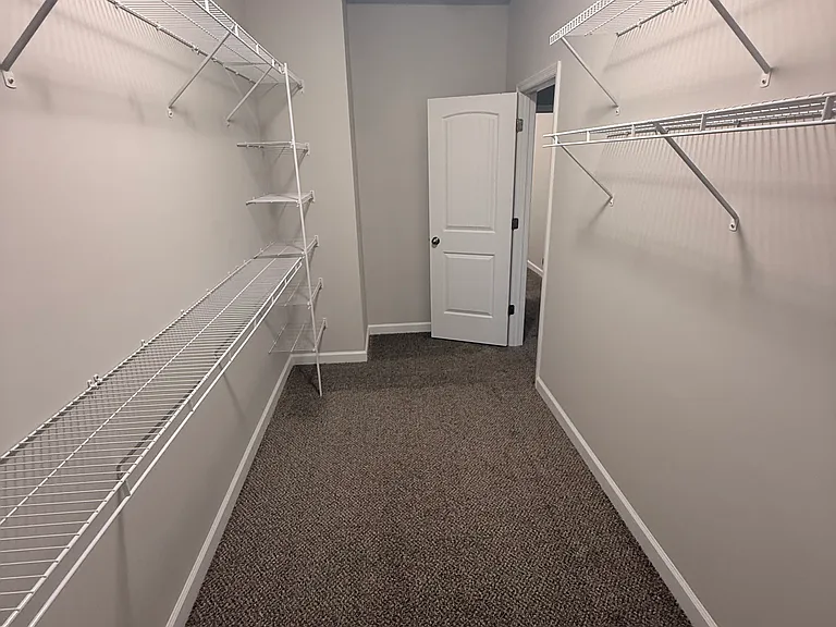 2025 Folkstone Woods Ln — Photo 20
