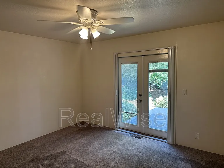 1267 Ironwood Dr — Photo 50