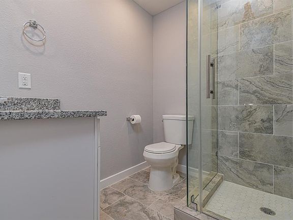 5th image of 7954 Nashville St