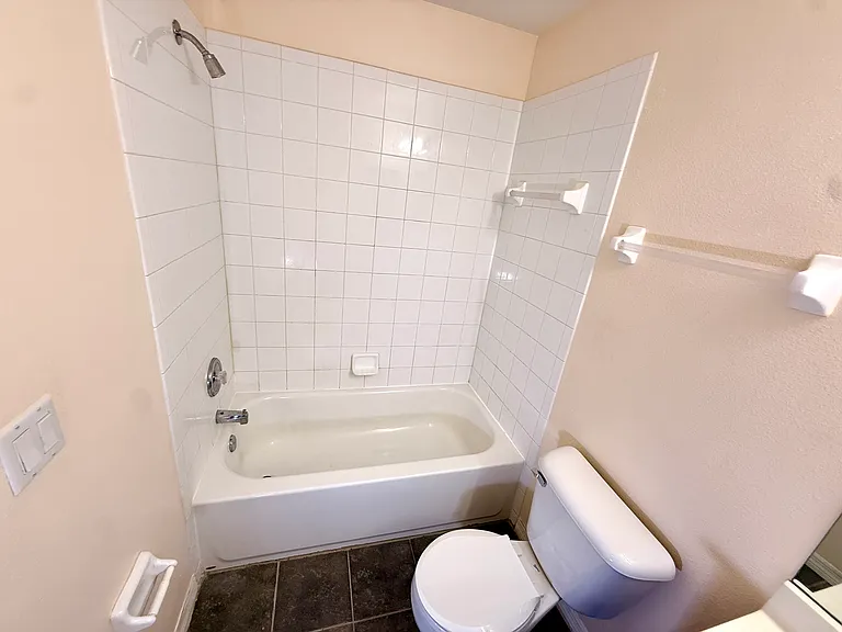 11652 Declaration Dr — Photo 34