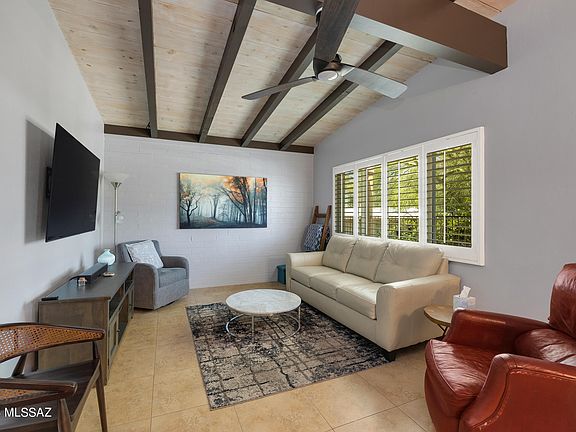 5th image of 5901 N Oracle Rd APT 27