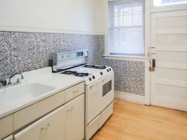 3826 N Lawndale Ave, Chicago, IL 60618