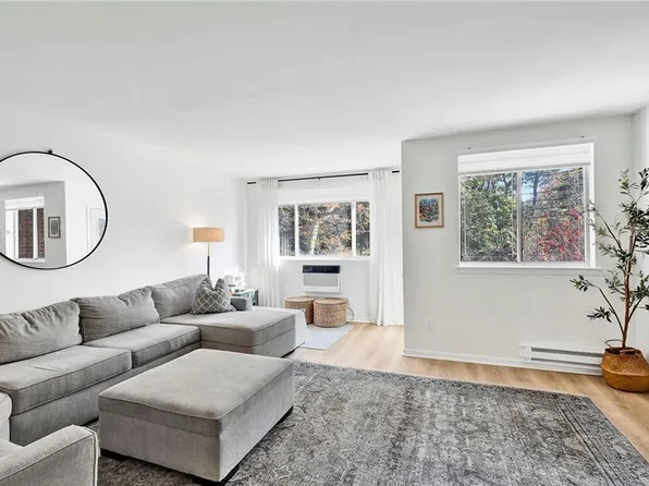 8940 Colonial Road image 1 of 20