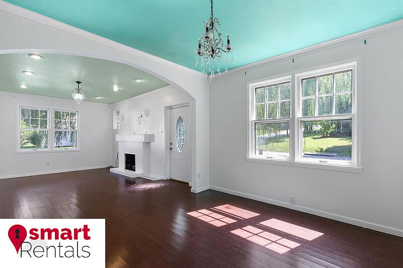 1st image of 3 S Harvey Ave