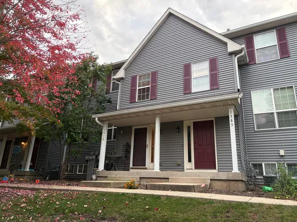1381 Chestnut Ln, Yorkville, IL 60560