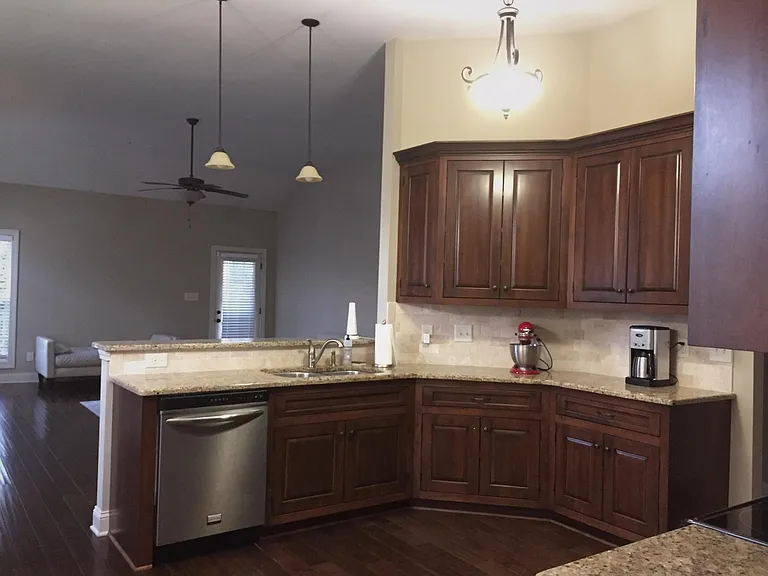 324 Evesham Ave — Photo 15
