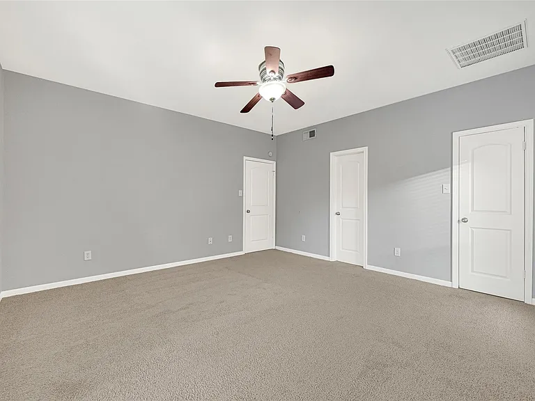 2425 Augusta Dr #29 — Photo 21