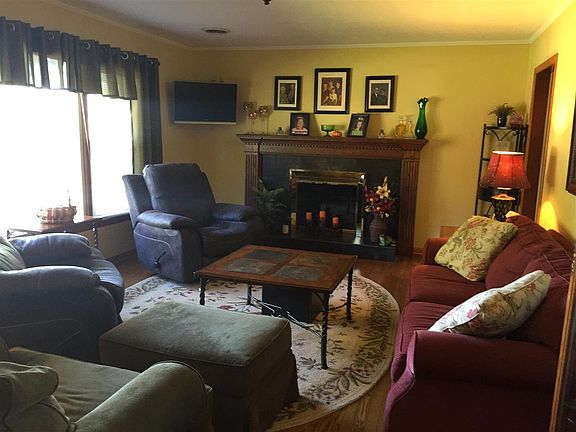 3rd image of 741 Pritchard Dr