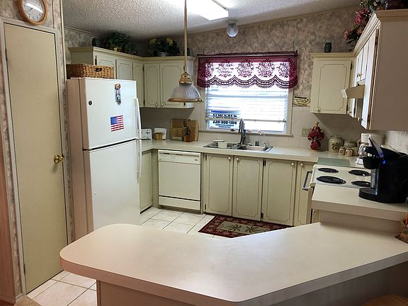 3rd image of 11301 S Carolina Dr #394