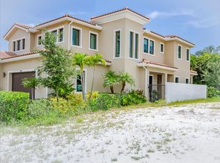5826 Brookfield Cir E, Hollywood, FL 33312