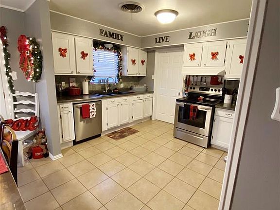 4th image of 117 Waneta Cir