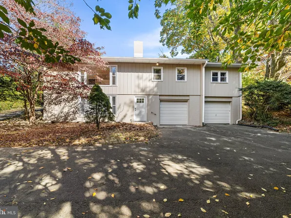 850 Church Rd, Elkins Park, PA 19027