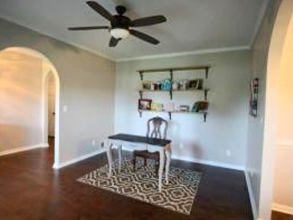 3rd image of 2900 Scenic Lake Dr